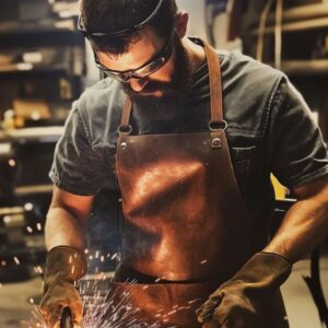 Five Tips for Choosing a Comfortable Blacksmith Aprons