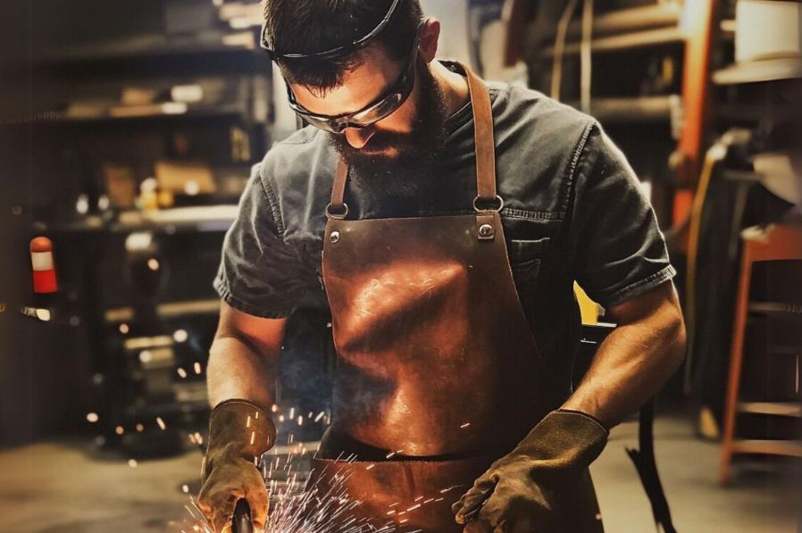 Five Tips for Choosing a Comfortable Blacksmith Aprons