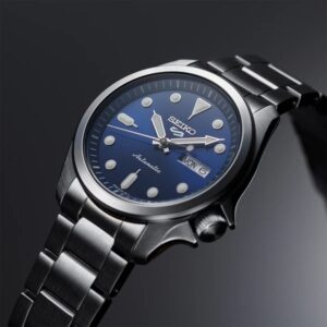 Top Features to Look for in Men’s Stainless-Steel Watches